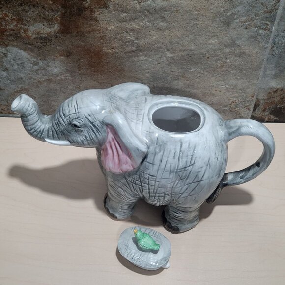 Vintage Ceramic Elephant Teapot Bird Finial Lid - Picture 5 of 11